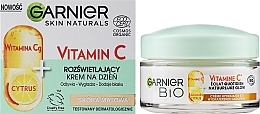 Brightening Day Cream with Vitamin C - Garnier Bio Skin Naturals Vitamin C Day Cream — photo N2