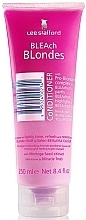 Fragrances, Perfumes, Cosmetics Moisturizing Conditioner for Bleached Hair - Lee Stafford Bleach Blonde Conditioner