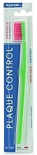 Toothbrush "Plaque Control", medium, green - Piave Toothbrush Medium — photo N1