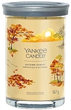 Scented Candle in Glass 'Autumn Sunset', 2 wicks - Yankee Candle Singnature — photo N1