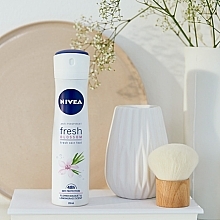 Body Deodorant Spray - Nivea Anti-Respirant Fresh Blossom Fresh Skin Feel Flower Bouquet & Lemongrass Scent — photo N17