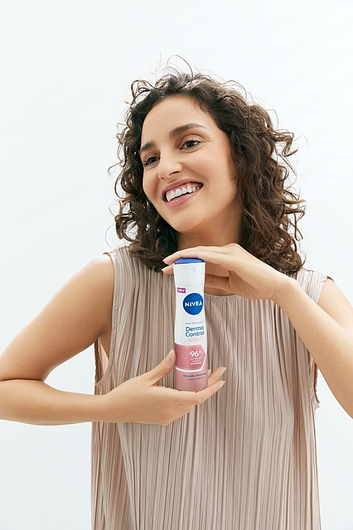 Deodorant Antiperspirant Spray - Nivea Derma Dry Control Maximum Antiperspirant Deodorant Spray — photo N8