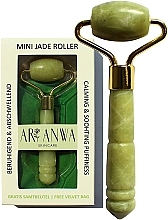 GIFT! Jade Roller Massager - ARI ANWA Skincare Mini Jade Roller — photo N1