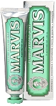 Fragrances, Perfumes, Cosmetics Toothpaste with Classic Strong Mint Scent - Marvis Classic Strong Mint