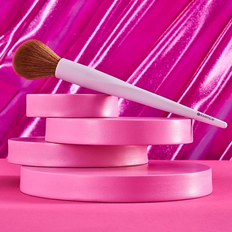 Blush & Highlighter Brush - Essence Blush & Highlighter Brush — photo N4