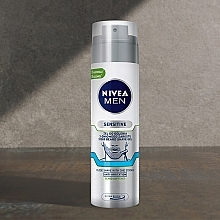 Alcohol-Free Shaving Gel for 3-Days Stubble - NIVEA MEN Sensitive — photo N2