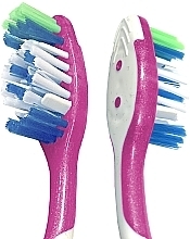 Toothbrush Medium "Max White", pink - Colgate Max White Medium With Polishing Star — photo N4