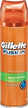 Shaving Gel for Sensitive Skin - Gillette Fusion Sensitive Skin Shave Gel for Men — photo N2