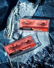 False Lashes - Catrice Lash Couture 3D Foxy Volume Lashes — photo N9