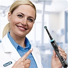 Replaceable Electric Toothbrush Head Cross Action CA EB50 Black Edition - Oral-B — photo N6