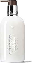 Molton Brown Delicious Rhubarb & Rose Body Lotion - Body Lotion — photo N20