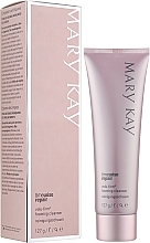 Gentle Foaming Exfoliator - Mary Kay TimeWise Repair Volu-Firm — photo N2