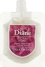 Fragrances, Perfumes, Cosmetics Keratin Conditioner-Mask "Scalp Care" - Moist Diane Perfect Beauty Extra Vital