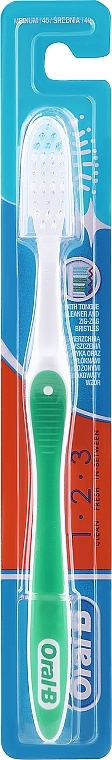 Medium Toothbrush 40, green - Oral-B Clean Fresh Strong — photo N1