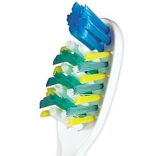 Toothbrush - Oral-B Pro-Expert Extra Clean 40 Medium — photo N12