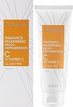 Fragrances, Perfumes, Cosmetics Brightening Microdermabrasia Face Peeling with Vitamin C - Avon Anew Vitamin C Radiance Maximising Micro-Dermabrasion