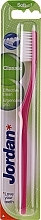 Fragrances, Perfumes, Cosmetics Toothbrush, soft, crimson - Jordan Classic Toothbrush