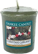 Fragrances, Perfumes, Cosmetics Scented Candle - Yankee Candle Christmas Garland