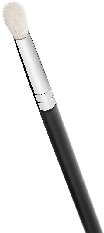 Eyeshadow Brush, P68 - Hulu — photo N16