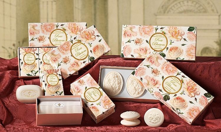 Toilet Soap Set "Rose" - Saponificio Artigianale Fiorentino Rose Blossom (Soap/3x125g) — photo N3