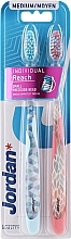 Fragrances, Perfumes, Cosmetics Toothbrush, medium, pink + light blue - Jordan Individual Reach Medium