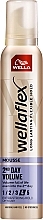 Fragrances, Perfumes, Cosmetics Extra Strong Hold Styling Hair Mousse "2-Days-Volume" - Wella Wellaflex