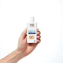 Face Fluid - Garnier Ambre Solaire Sensitive Advanced Face UV Face Fluid SPF50+ — photo N4