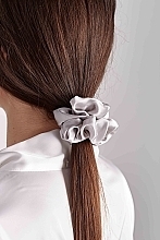 Natural Silk Hair Scrunchies, size M, grey+black - de Lure Scrunchie Set — photo N40