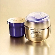 Concentrated Cream for Mature Skin - Shiseido Vital Perfection Concentrated Supreme Cream (refill) — photo N8