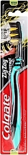 Fragrances, Perfumes, Cosmetics Toothbrush "Zig Zag Charcoal", medium, green - Colgate