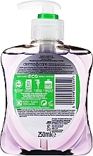 Antibacterial Liquid Soap - Carex Sensitive Hand Wash — photo N2