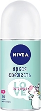 Fragrances, Perfumes, Cosmetics Zinc Roll-On Antiperspirant "Bright Freshness" - Nivea Love Be Unique