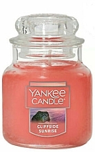 Candle in a Glass Jar - Yankee Candle Cliffside Sunrise — photo N1