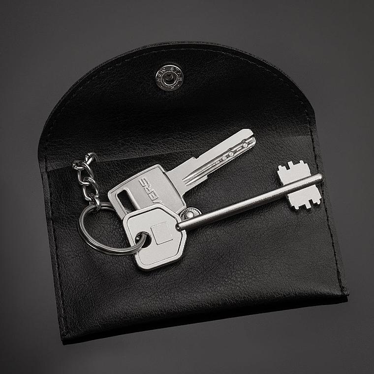 Key Holder, deep black - MAKEUP Pocket Key Holder — photo N5