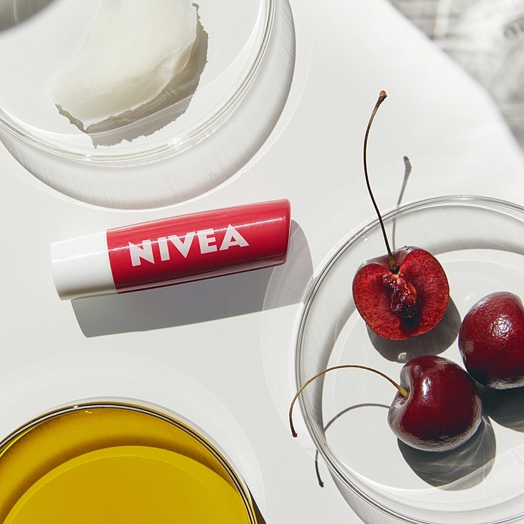 Lip Balm "Fruit Radiance. Cherry" - NIVEA Lip Care Fruity Shine Cherry Lip Balm — photo N6