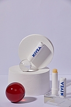 Lip Balm "Med Repair" - NIVEA Med Repair Lip Care SPF15 — photo N3