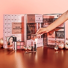 Advent Calendar 2022 Set - Makeup Revolution You Are The Revolution 25 Day Advent Calendar 2022 — photo N4