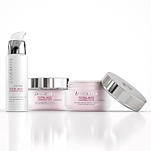 Anti-Aging Day Cream - Lancaster Total Age Correction Anti-Aging Day Cream & Glow Amplifier SPF15 — photo N3