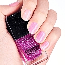 Crushed Crystal Top Coat - Catrice Crushed Crystal Effect Amethyst Aura Top Coat — photo N5