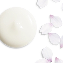 Brightening Facial Serum - Shiseido White Lucent Illuminating Micro-Spot Serum — photo N7