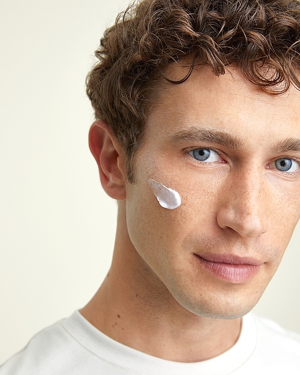 Men Face Cream for Sensitive Skin - Nivea Men Sensitive Facial Cream SPF15 — photo N7