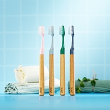 Eco-Toothbrush with Wooden Handle & Three Heads, green - TePe Choice Soft Toothbrush — photo N7