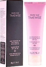 Day Cream for Oily Skin SPF 30 - Mary Kay TimeWise Age Minimize 3D Cream — photo N1