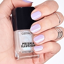 Top Coat with Prismatic Effect - Catrice Prisma Illusion Effect Galactic Dust Top Coat — photo N5