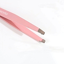 Slanted Tweezers, pink - Brushworks Precision Slanted Tweezers — photo N4
