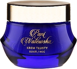 Fragrances, Perfumes, Cosmetics Nourihsing Regenerating and Smoothing Cream - Pani Walewska Classic Rich Day and Night Cream