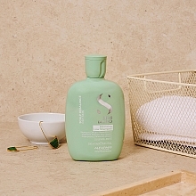 Oily Scalp Shampoo - Alfaparf Semi Di Lino Scalp Rebalance Balancing Low Shampoo — photo N5
