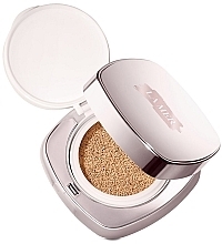 Liquid Foundation with Applicator - La Mer The Luminous Lifting Cushion Foundation SPF 20 — photo N1