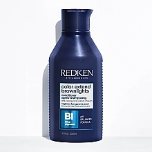 Neutralizing Unwanted Brunette Tones Conditioner - Redken Color Extend Brownlights Conditioner — photo N2