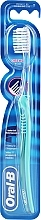 Fragrances, Perfumes, Cosmetics Toothbrush, Soft 35, light green - Oral-B Pro-Expert Clinic Line Orthodontic Soft 35